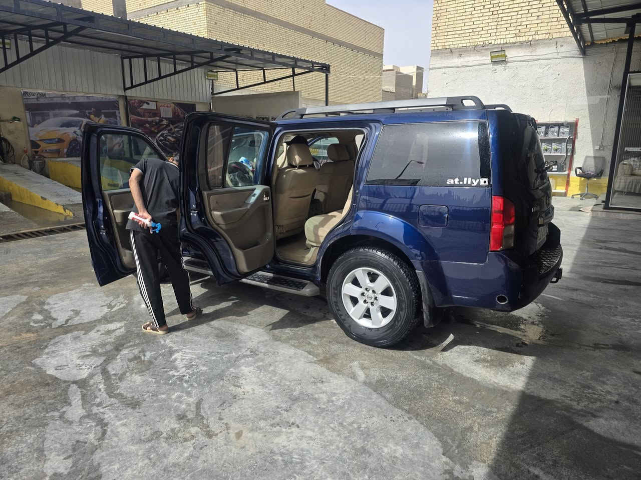 السلام عليكم من رخصه الادمن 
نسيان بافندر 2008 
كفاله عده ربع بلجنطه حادثها خارج العراق 
مكينه وكير مكفولات مكينه جديده 
تخم تاير جديد 
باتري جديد 
سياره مال جناي 
*********** 
مكان كربلاء
