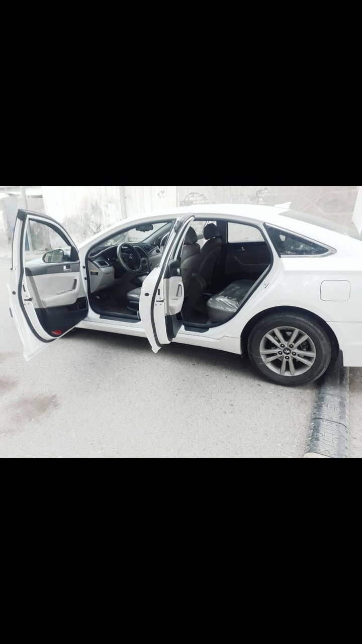 سوناته امريكي موديل ١٦ بدون ضرر بيهه صبغ باب السايق فقط بالعراق سياره جاهزه بيع أو مراوس السعر ١٣٠ وبيهه مجال الشراي يتصل ***********  ***********
