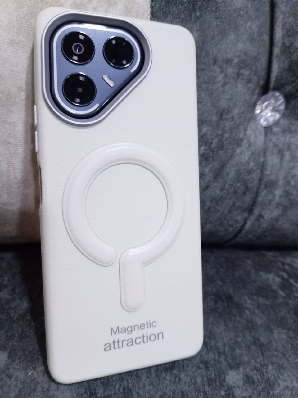 نوفا 7 5g 
ذاكره 256
السعر 290 بي مجال قليل
غراضو كامله


**إذا كنت صاحب هذا الإعلان وتريد حذفه لأي سبب، رجاءا أرسل رسالة إلى الدعم الفني**