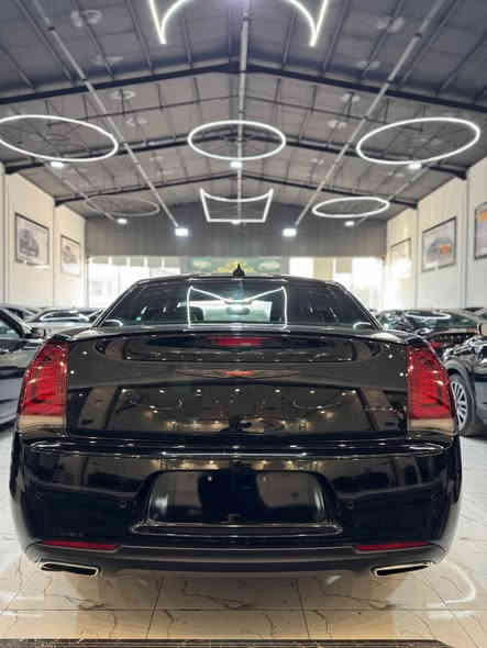 كرايسلر اوباما 300s كلين Chrysler 
فول مواصفات بانوراما 
صور امريكا بالمنشور وصورة مال رقم شاصي
بدون فور ويل
2 ويل درايف
اسود بلاك
S300 full option 
ايرباك مبدل من الوكالة فيش لفيش 
ماشية 43 ميل فقط داخل امريكا 
بورن ضربة بدون صبغ بدون تعديل كلها كبس على حالة الشركة
السعر 298$ و مجال كلش قليل
للاستفسار 
***********
***********
شركة الوتين اربيل أربيل
