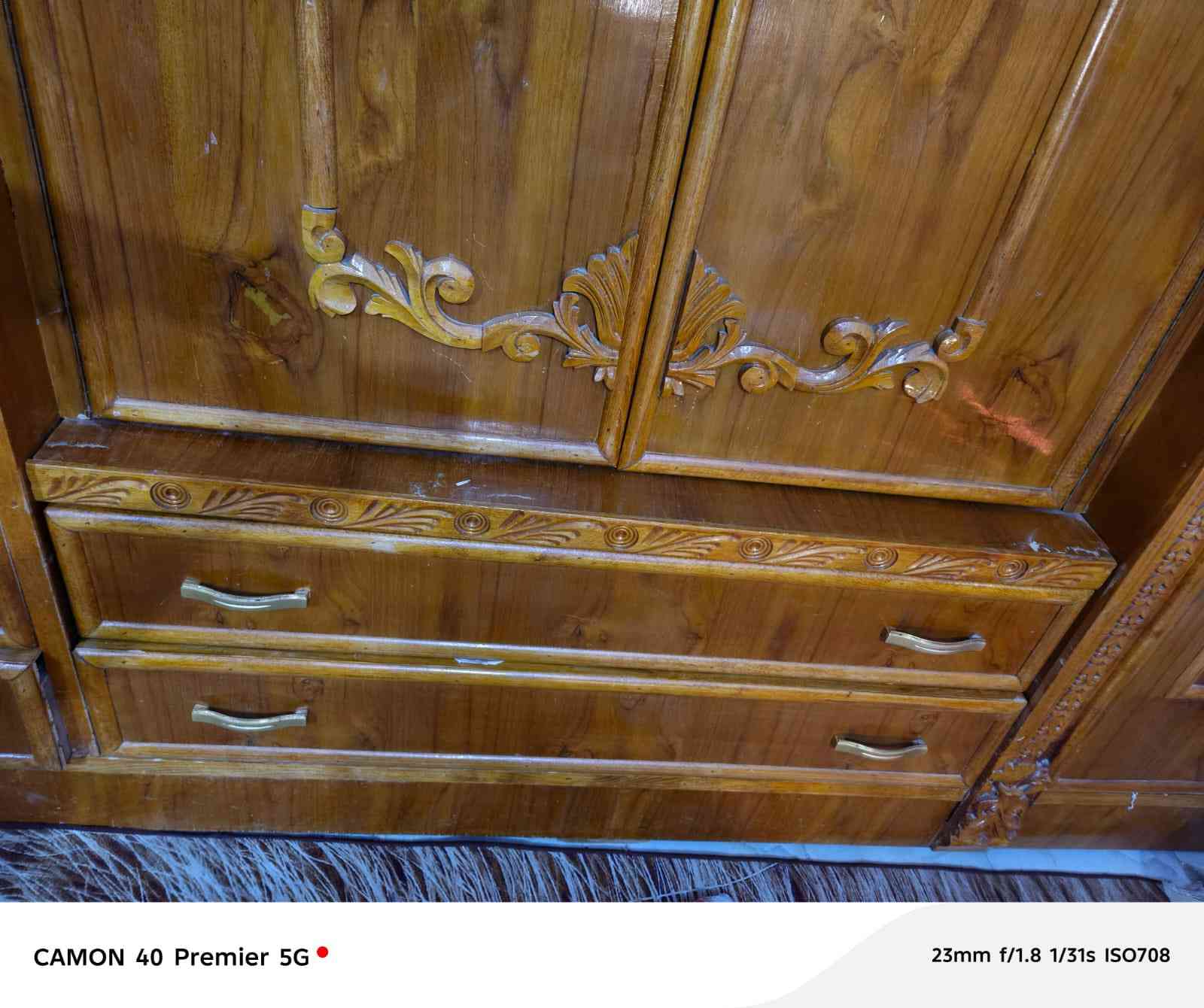 غرفه اخشاب نجارة ثقيله درجه اولى 6 قطع  كنتور 6 ابواب ارتفاع الكنتور 255 سم العرض 350 سم عرض الزاويه 110 سم عرض الكنتور مع الزاويه 470 سم  الجربايه بلوك 
السعر مليون ويوجد توصيل على حساب المشتري 
العنوان واسط قضاء الحي


**إذا كنت صاحب هذا الإعلان وتريد حذفه لأي سبب، رجاءا أرسل رسالة إلى الدعم الفني**