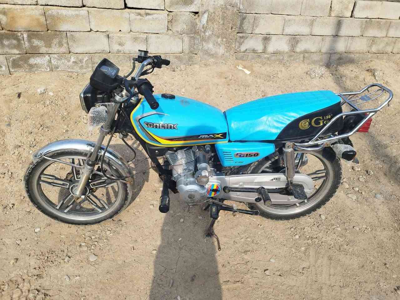 السلام وعليكم دراجة سيفان للبيع موديل 2022 مكفول من كلشي 
كهربائيات كلها شغاله السعر 450 وبيها مجال حك الجيه مكاني ديالى قرية سراجق على طريق دلعباس الاستفسار
***********
***********
