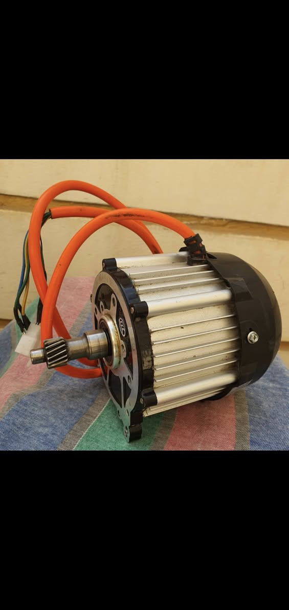 ماطور دراجه ثلاثيه السعر ٤٥ هاتف ***********
