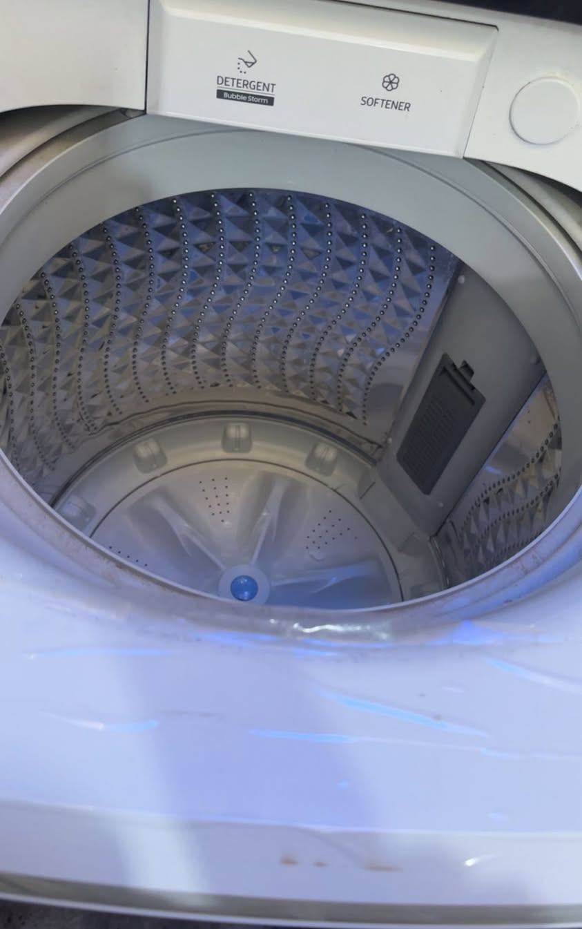 للبيع غساله سامسونك 15كيلو استعمال جدا قليل مكاني بغداد قرب فلكة الكمالية ***********
