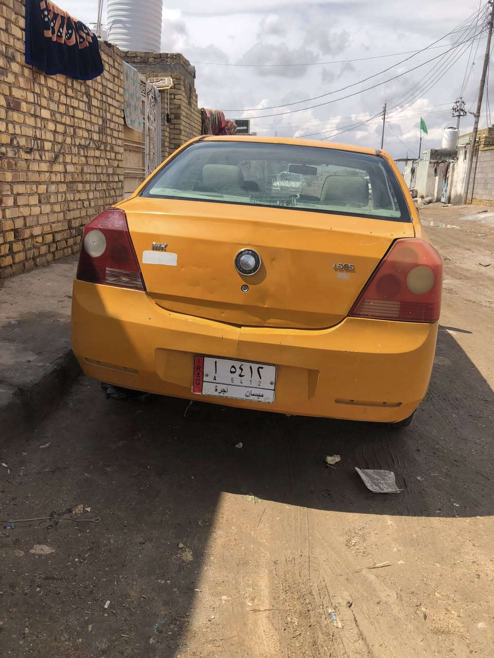 سياره البيع جيلي Mkمديل2013 السعر14ورقه وبيه مجال رقم الهاتف***********
