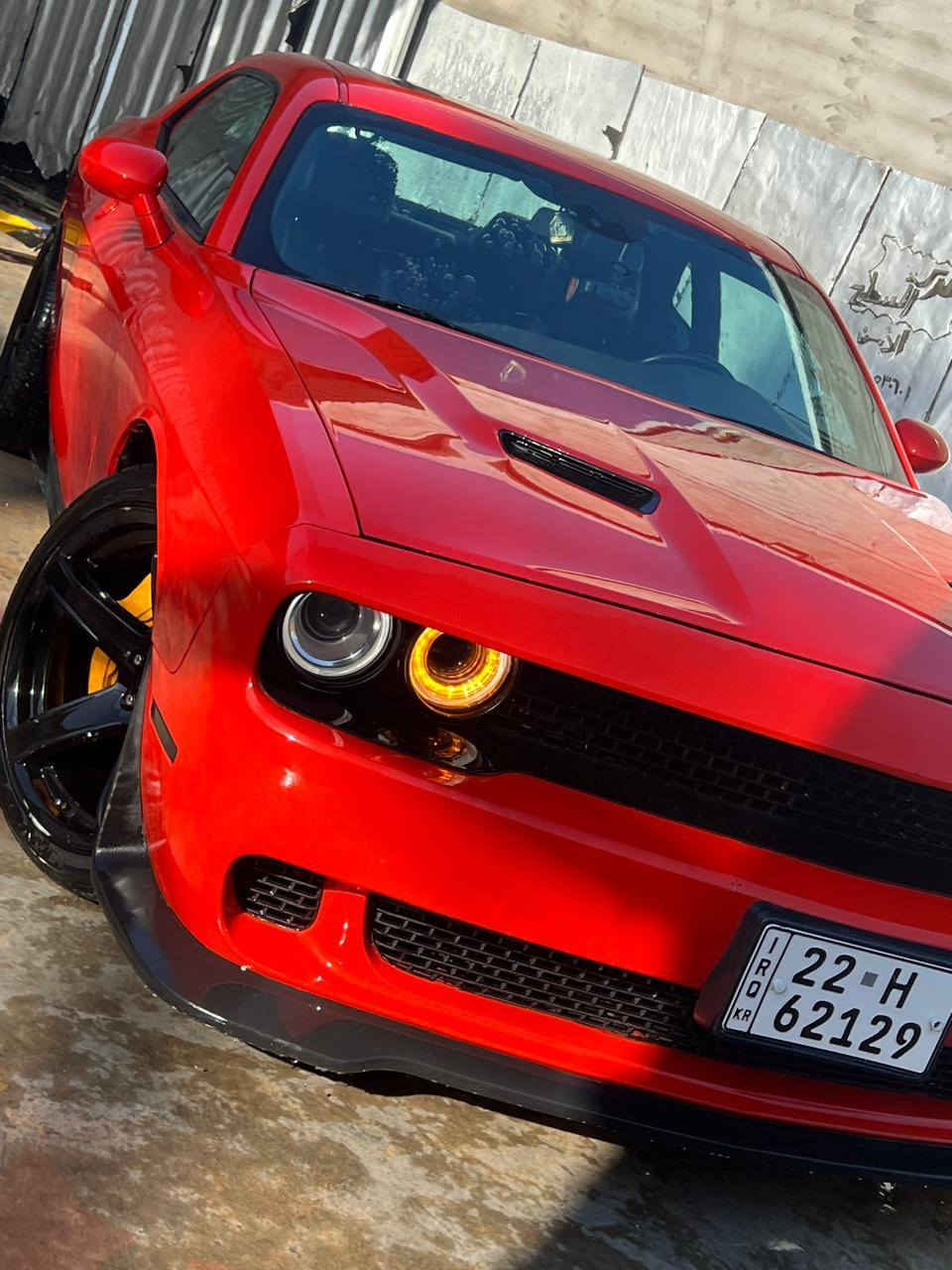 جالنجر 2017 لون برتقالي رقم اربيل
محرك 3600 جي تي 
فول السياره 
فتحه تحكمات تدفئه تبريد كشنات 
ستيرن تدفائه 
سماعات الباين 
تو ويل 
و بالاضافه الى سوبر تراك باك 
 السياره سرقه 3 قطع 
و كلير باب و جاملغ شرط كلير 
السياره ما بيها قطره تعديل أو معجون 
لا حادث ولا اي ضربه 
السياره جي تي 
***********
كربلاء قرب فندق البارون
رقم اربيل  
السعر .....
