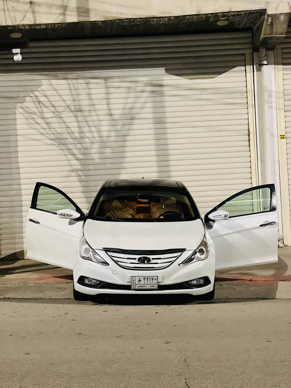 سۆناتا 2012 فول فول بڕاوە بڕاوە قەپات مواسەفات 
جڵد پانۆڕاما ئاوێنەکانی ئەخەون ئاوێنە ئیشاڕەت زۆر مواسەفاتی تر 
بەس مەکینەی یەک تۆز دەنگی تێدایە 
سەوداش ئەکەم لەسەر دڵ گرتن 
نرخیشی :60 مەجال 
رەقەم : *********** رانية, السليمانية
