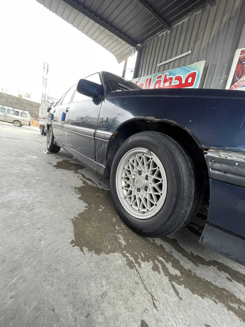 سلام عليكم اوبل اوميكه موديل 1991 
سنويه صاقطه من 2024
راعيه موجود يريد تحويل 
سياره بلاديه كهربايات كلهه شغاله 
كير مكينه كفاله  دواخلهه حلوه 
سعر  28 العنوان دوره البوعيثه 
رقمي ***********
