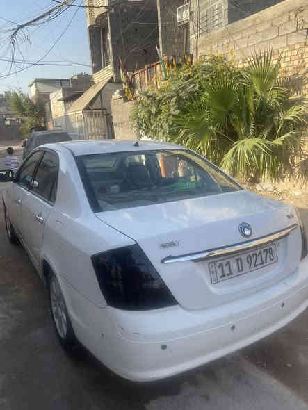 يالله 
السلام عليكم اخوتي جيلي موبل ١٢ سياره بلاديه بغداد انكليزي بأسمي سنويه لل٢٩ هزه جديده مصفره غرامات سياره مكينه وكير عادي المرغوب خير من الله كهربائيات كلها شغاله صدر كلش زين دواخلها جديده سياره اي ضربه مابيه بيها خياسات ملكطهن تخم تاير سياره معروضه ب٤٧ وبيها مجال للشراي مكاني بغداد الطالبيه *********** واتساب ماارد خاص
