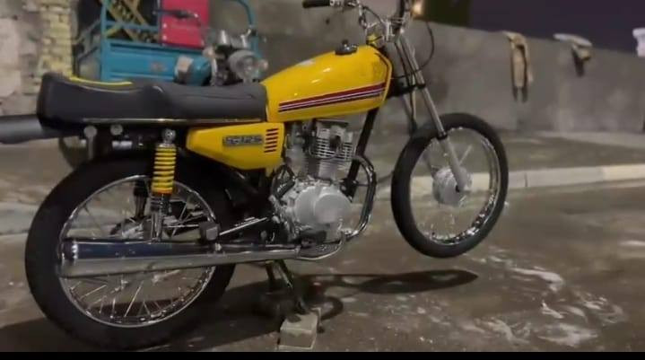 دراجة ايراني نامة ادوات مكفولة من كلشي صارلهة 3من معمرة المكان البصرة. حيانية نتصال على رقم*********** البصرة, العراق
