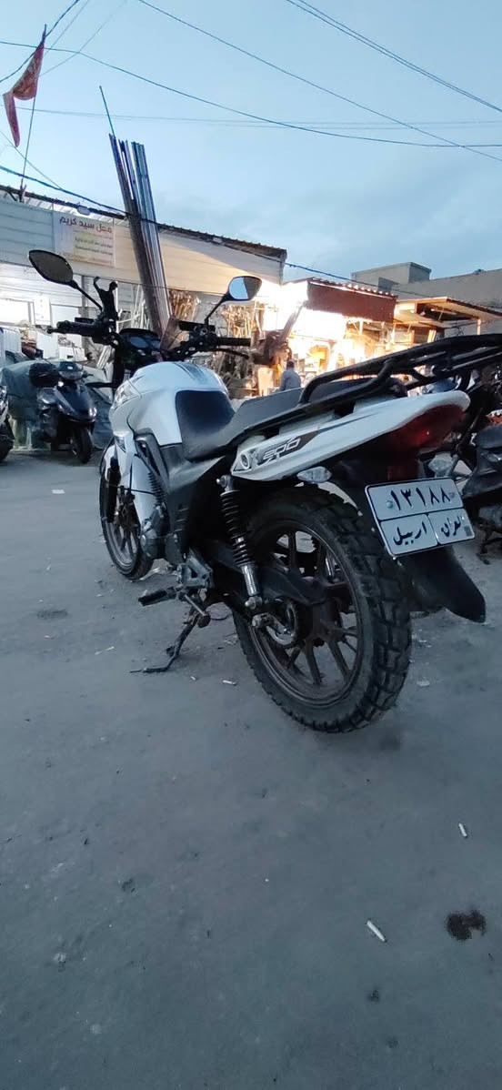 سلام عليكم دراجه ار كي 200 للبيع موديل 2025 دراجه مكانهه ديوانيهai مركز  سعرها 1600 و بيها مجال شراي يتواصل وياي رقمي ***********
