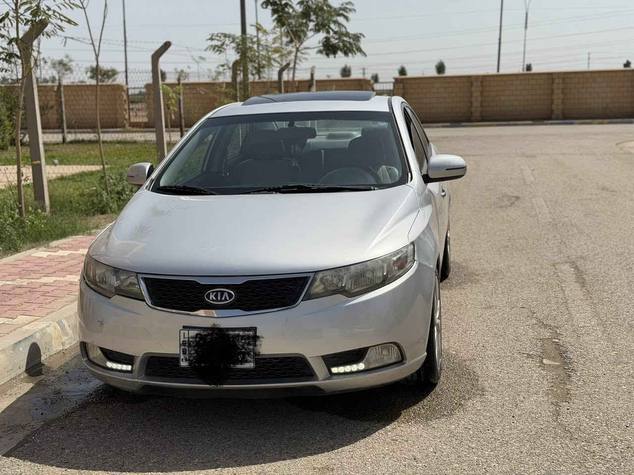 سلام عليكم سيراتو موديل 2013 خليجي. محرك 1600 دوش رقم أربيل الجديد مكفوله من الصبغ ولتبديل فول مواصفات عده البصمه 
رقم وهزه جديده 
السعر 110 
***********
