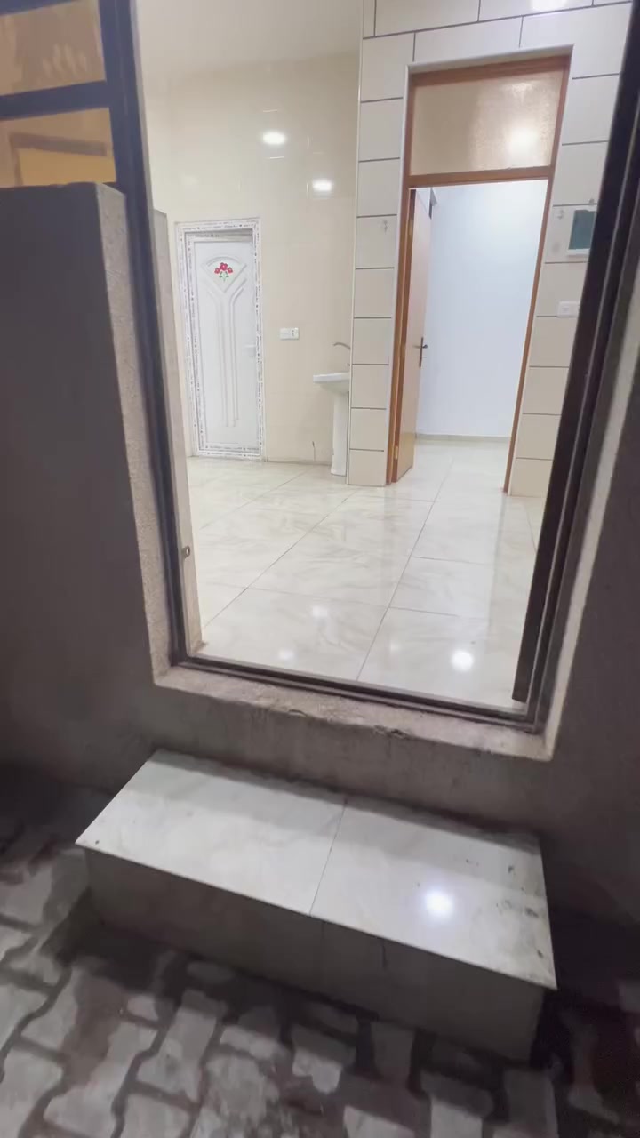 مشتمل طابق ارضي للايجار
العنوان حي القاهرة قرب تانكي مي قاهرة
يحتوي على صالة مطبخ خدمات غرفتين نوم
للاستفسار الاتصال : ***********☎️
