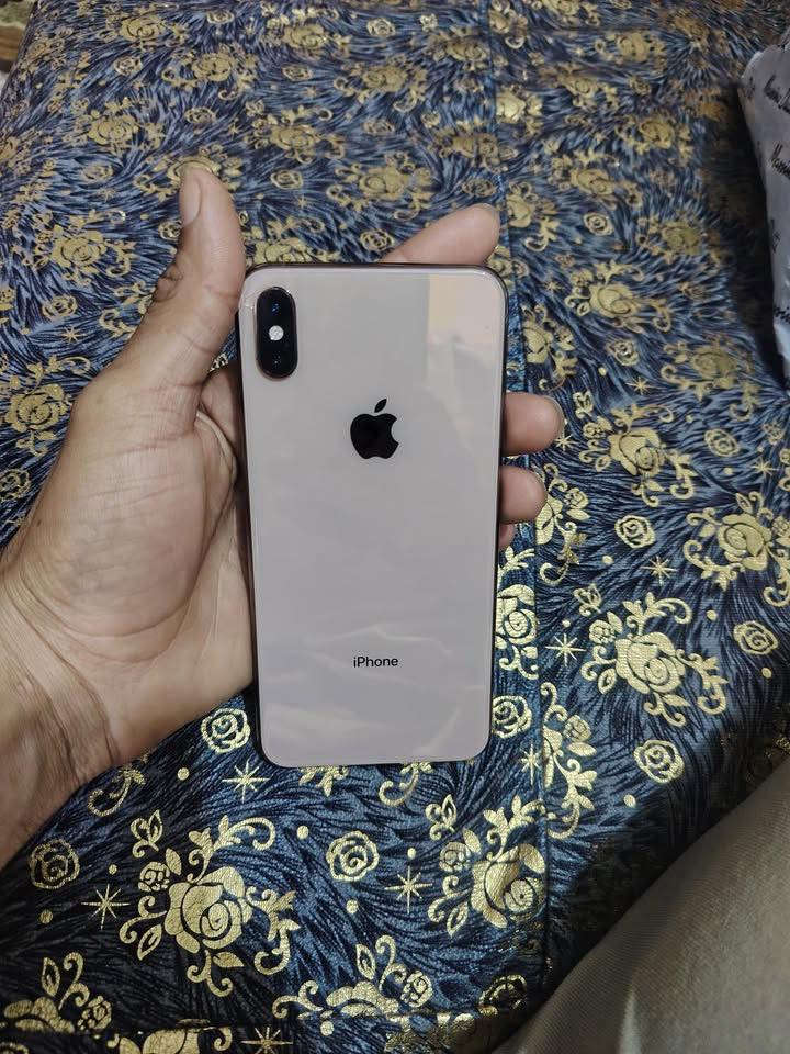 السلام عليكم جهاز اكس ماكس جهاز نضيف وتر مامفتوح ابد ذاكره ٢٥٦ بطاريه ٨٢ جهاز يخبل بي فقط هاي الضربه بالضهر فوك الكامره مامبينه ابد السعر ٢٥٠ المكان بغداد ابو غريب (***********) هذا رقمي وبي وتساب
