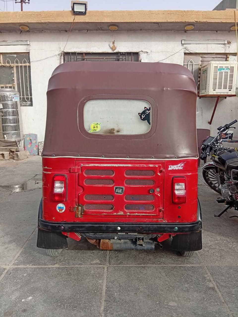 سلام عليكم تكتك صبعطعش مكفوله  من ضربه وصبغ***********
