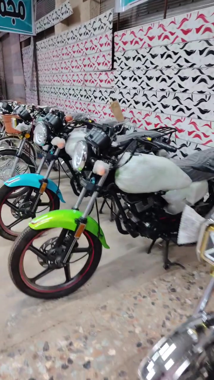 معرض حديد في مدينة القاسم
الشارع العام قرب ال كهار
نقدا و بالاقساط 
***********
