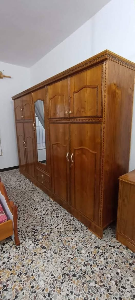 🚪✨ كناتير صاج  بشغل مرتب وجودة تعيش ✨🚪
وجه 4 ملم + صاج داخل وخشب عادي
قاعدة بلوك + ظهر جرجوبة براغي 💪
✅ متوفر نوعين
▪️ ا العدل
▪️  النفخ
🚛 توصيل بغداد والمحافظات
ومتوفر جميع الأبواب وايضا متوفر بوفيات 🔥
للحجز والاستفسار راسل الصفحة 📩
ملاحظة فقط توصيل اي خدش او تلف من الشركة يرجع بدون دافع اي مبالغ 
#بغداد #المنصور #الكرادة #زيونة #العامرية #الدورة #الجادرية #الغدير #الشعب #بغداد_تسوق #ابواب_تركي #ابواب #اثاث_بغداد


**إذا كنت صاحب هذا الإعلان وتريد حذفه لأي سبب، رجاءا أرسل رسالة إلى الدعم الفني**