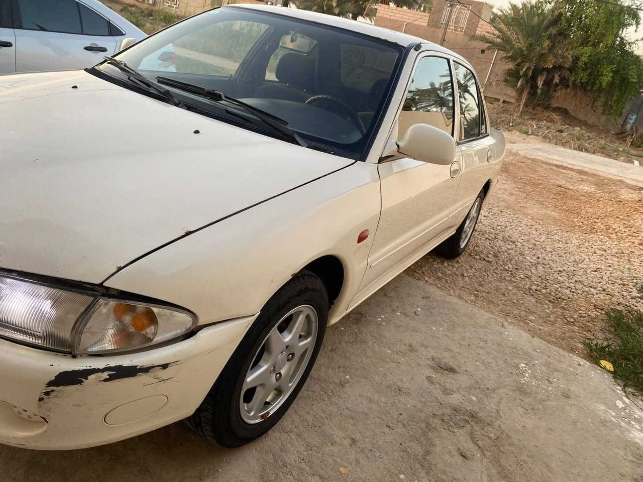 سياره براتون جاهزه ومابيها اي نقص  بيها طخات خفيفه ما عدا ضربة في الباب تبريد جاهز تخم تاير جديد حداديه صار شهر امامي خلفي سيارة نضيفه جدآ موديل ٢٠٠٤ مدوار مباشر السعر ٥٠ وبيها مجال قليل  مكان كربلاء التواصل على الرقم ***********  @
