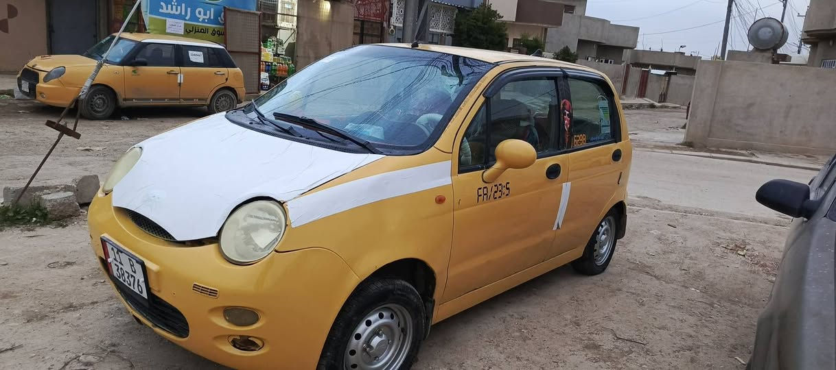 كوكو 2012
كير ومحرك شرط 
رقم بغداد مسطره الجديد 
مصبوغه دواير ودوسات 
صاحبها الشرعي بحي الشيماء موصل 
مشروع وطني صاحبه يريد يحول بس
طخم جديد سياره جاهزه كبل للشارع 
هيئه وغرامات صفر 
السعر 29 رقم المبايل ***********
