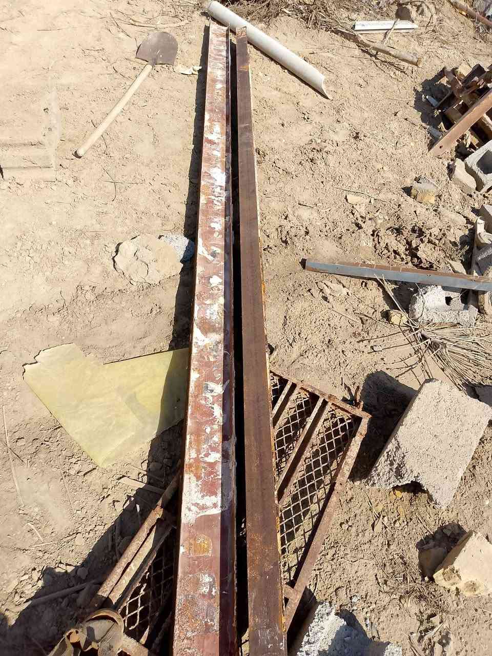 #شيلمان مستخدم سعر المتر ٧٥٠٠ تقريبا 32 شيلمانه ***********
