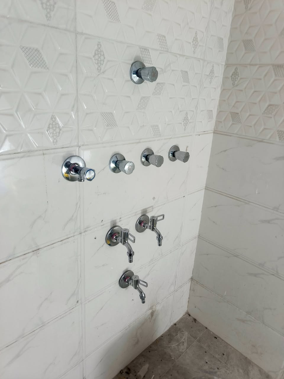 بسم الله الرحمن الرحيم 
من رخصه الادمن 
كادر مياه ومجاري 
مستعدون لعمل المنازل والبنيايات بكافه الاشكار 
.وتاسيس مرشات الحدائاق ايضا بادق التفاصيل مع ضمان للعمل نضام الحديث 
يوجد صيانه ايضا 
للاستفسار *********** او خاص
