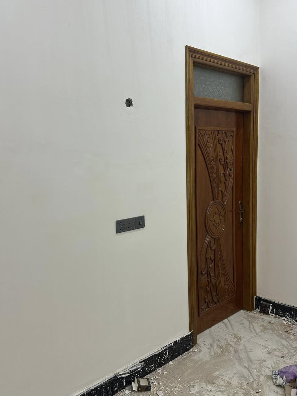 سلام عليكم بيوت عدد 2 مساحه دار 100 متر بناء حديث درجه أولى بل سكان بل نعمات السعر والاستفسار نتصال على راقم 

*********** وتساب متوفر سعر مباسب
