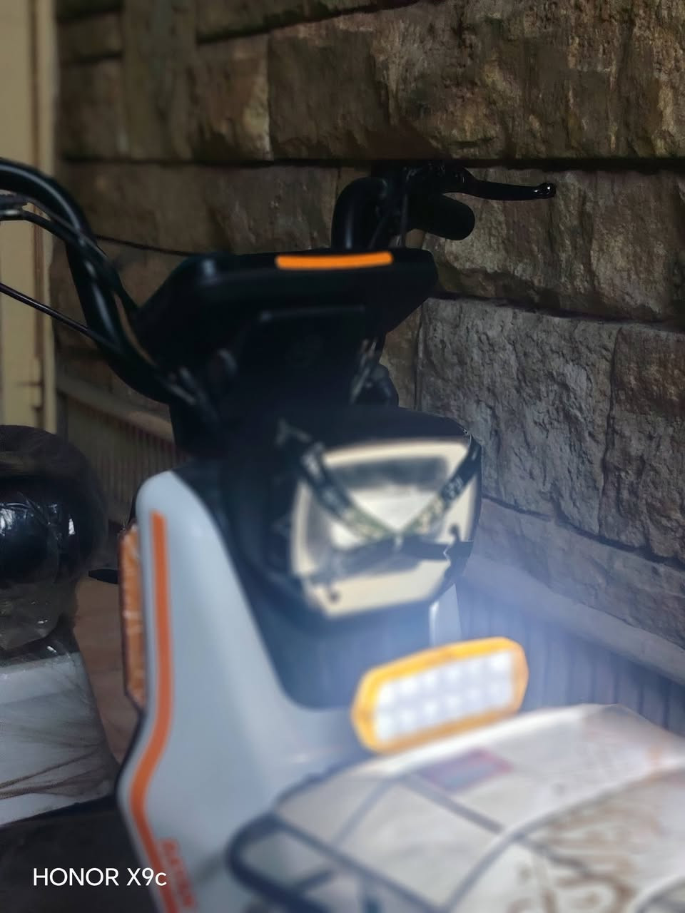 السلام عليكم دراجه شحن حجم 16 للبيع السعر 350 مواصفات سويجين بصمتين
دبل أشار
اشاره يمنه يسره
كشن RA
اسم الدراجه RAYAN
سرعه ٦٠ حقيقي50
ضوه زينون
بلاجكتور
تحديد عطل بل شاشه
ملف 1000حقيقي
ضوه عالي ناصي
بكلايت أحمر
تاير مختم
بريكات دسك
الدراجه بيه درع برتقالي
رقم الهاتف ***********
