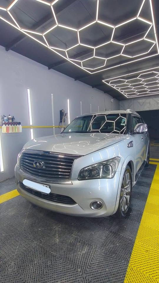 انفنتي QX56 موديل 2011 ياباني خليجي
فئة VIP فول مواصفات
ماشيه 170 km
تبريد تدفئه شامل حتى الكشنات
جنطه كهرباء 
كشنات سياحي 
💎
المكينة والكير مكفول
كهربائيات مكفول 
مكينه 8 سلندر 5.6 
رقم شمالي مميز بأسمي السنوية جديدة
السيارة مكفولة بدون اي حادث
السعر المطلوب 140 مع مجال 
للاستفسار والتواصل متوفر واتساب 📞 ***********
