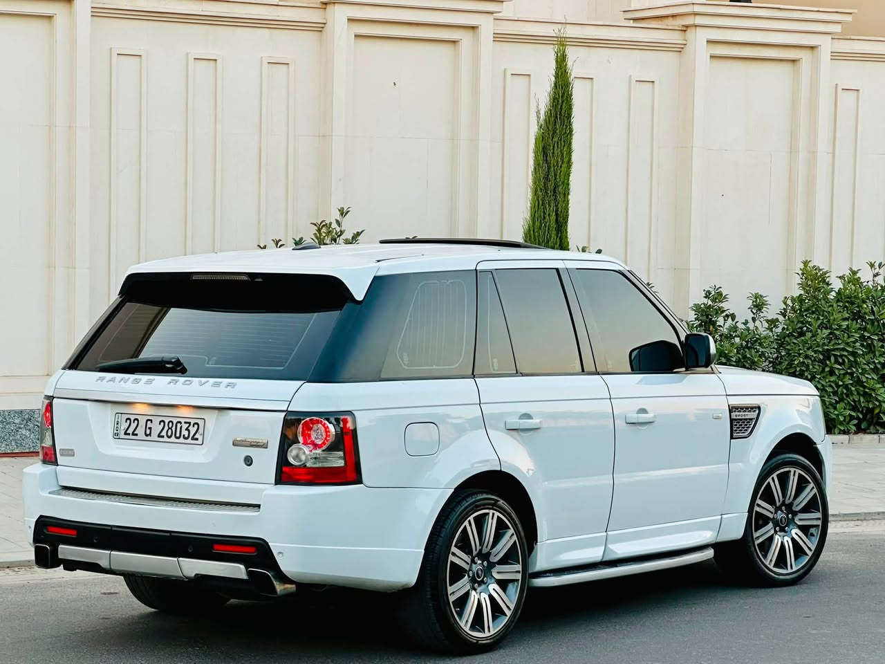 سلام عليكم
كوردى / عربى 
‏RANGE ROVER SPORT
سفری شەریکە سەردار
مۆدێل 2011
سەیارەکە بێ بۆیاخە 
بيلاد Autobiography 
مەکینە  supercharged🚀🚀V8
فوول فوول مواسەفات
سلایت - کوشن جلد - کوشن کارەبایی - کوشن خەزن- 
شاشە - حەساس- سەلاجە - تەبرید مەرکەزی - لایت لید - کەلە DVD
نزامی هەوایی 
- سیستەمی سەماعە 🔊HARMAN KARDON
جام ئۆتۆ - سوکان ڤۆڵیۆم - تەحدید سورعە- ناو بيلاد سور
گێڕ مەکینە تحویل غەڕامە بەشەرت
ڕەقەم و سەنەوی نوێیە
سەیارەکە زۆر زۆر پاکە 
شوێن هەولێر
سعر مناسب125 💵وەرەقەو کەمێک مەجال
ژماره ي موبايل
***********- واتسابي له سه ره
***********- واتسابي له سه ره
***********
____________________
سلام علیکم
السعر فقط 125 ورقه ومجال بسيط
‏RANGE ROVER SPORT
سيارة وارد خليجي شركة سردار
موديل 2011 ماشيه 139 الف كيلو حقيقي
سيارة مكفوله بدون صبغ بدون حادث 
محرك سوبر جارج v8🚀🚀
مواصفات Autobiography 
سيارة فول فول مواصفات
فتحة - كشن جلد - كشن كهربائى - كشن خزن -
شاشة - حساس - ثلاجة - تبريد مركزي - لايتات ليد - سماعة 🔊 HARMAN KARDON - جام اتو - سكان ڤوليوم - تحديد سرعة - داخل احمر
گير محرك تحويل شرط رقم وسنوية جديد سيارة جاهزه وحلوه مكان السياره اربيل سعرها مناسب 125 💵ورقة وبيها مجال للطيبين الشراي يتصل ع الارقام وخادم اني
***********- بي واتساب هم
***********- بي واتساب هم
***********
