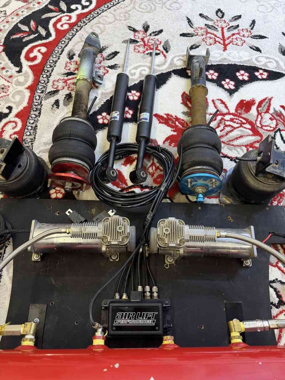 السلام عليكم جوبلس ايرلفت اصلي دبل تانكي ودبل ماطور السعر 30 ورقه ***********
