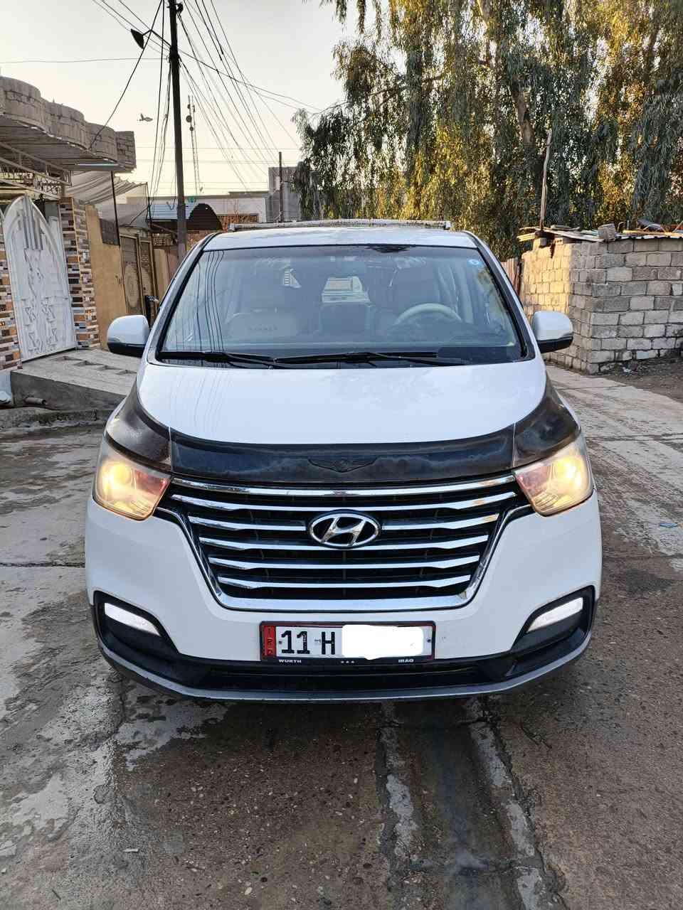 السلام عليكم 2019 محور مسكر 12 سبلاين قبق اسود السيارة جاهزة ماتصرف عليها بيها صبغ بدون دواخل  والباقي مكفول $250 ..***********  مكاني موصل
