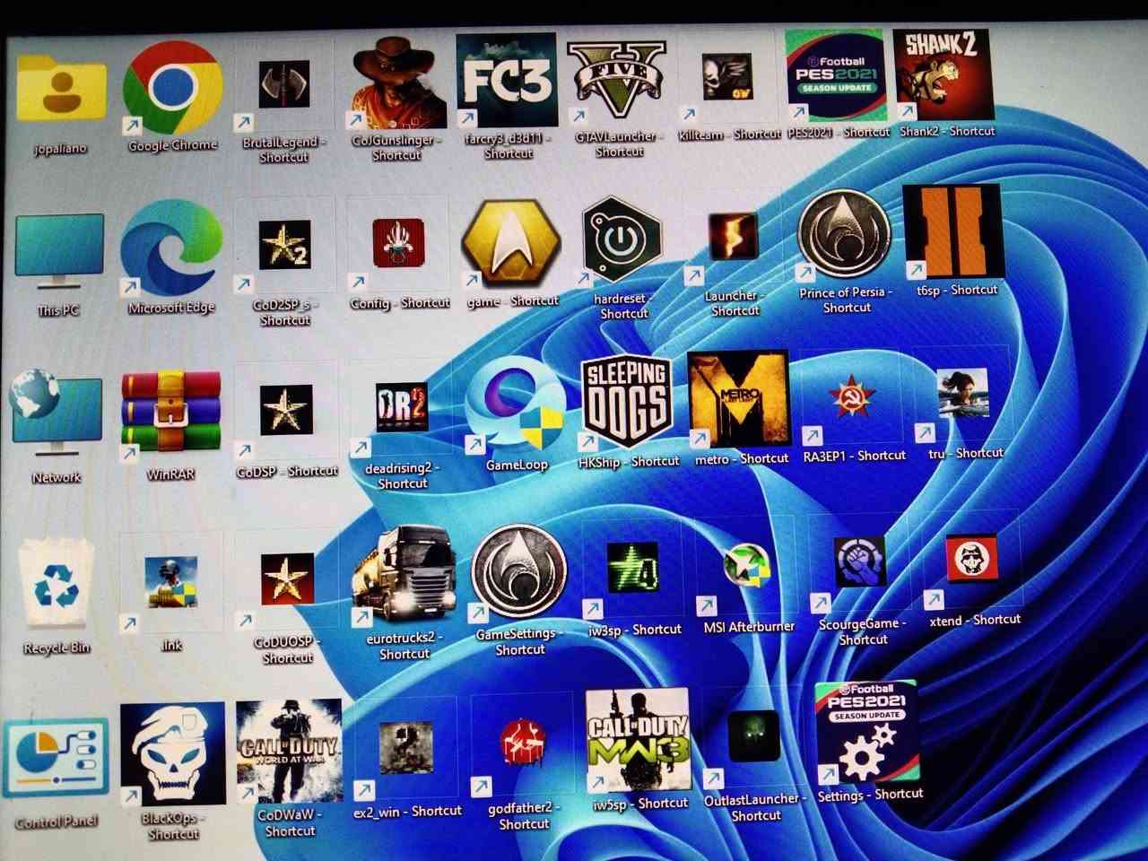 السلام عليكم 
حاسبة دسكتوب سستم انتل كور 5 جيل الرابع مستعملة نظيفة للبيع من شركة Dell 3020
......
السعر 200 ألف دينار 
***********
عنوان بغداد زيونة 
البيع بضمان الفحص 
لا يتوفر توصيل 
......
ملاحظة 
كيس فقط بدون أي ملحقات 
......
المواصفات 
معالج انتل كور 5 جيل الرابع رقم المعالج 4590S
كارد شاشة 4 كيكا AMD RX 560 GDDR5 
هارد 256 كيكا للنظام والبرامج جديد SSD 
هارد 500 كيكا للالعاب HDD 
رام 16 كيكا جديد 8+8 تردد 1600 DDR3 
مذربورد جيل الرابع Dell H81 DDR3 
مشغل اقراص ديفيدي DVD 
......
الحاسبة تعمل على نظام وندوس 11 وتحتوي على أكثر من 30 لعبة طور القصة اوفلاين مع لعبة ببجي موبايل اونلاين 
......
مع جزيل الشكر لإدارة المجموعة
