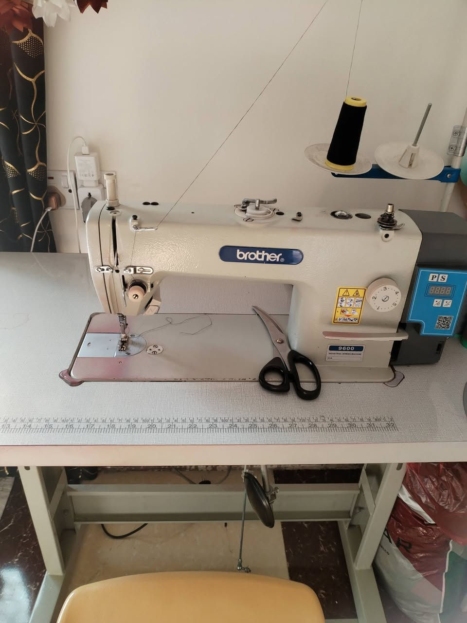 مكينه نضيفه استعمال بيت جوزه جديده وميل جديد امانه الله بس تحتاج تنضيم يخبل شغلهه ب٢٦٠وبيهه مجال بسيط❤️


**إذا كنت صاحب هذا الإعلان وتريد حذفه لأي سبب، رجاءا أرسل رسالة إلى الدعم الفني**