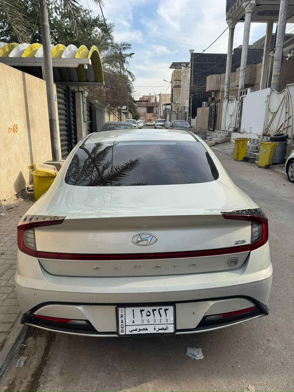 سوناتا خليجي
خالي من الحادث مجرد رصعات خفيفه بدعاميات

والباب الخلفي

🔹 السنة: 2020

🔹 المحرك: 2.5

🔹 الفئة: SEL (نص فل)

   المحرك: 4 سلندر – 2.5 لتر

• القوة: 191 حصان

• ناقل الحركة: أوتوماتيك 8 سرعات

• اقتصادي بالبنزين

• دفع أمامي (FWD)

أنظمة الأمان

✔️ مانع انزلاق

‏✔️ ABS

‏✔️ Traction Control

✔️ كاميرا خلفية

✔️ حساسات خلفية
الاستفسار ***********
السعر 175 ورقه
