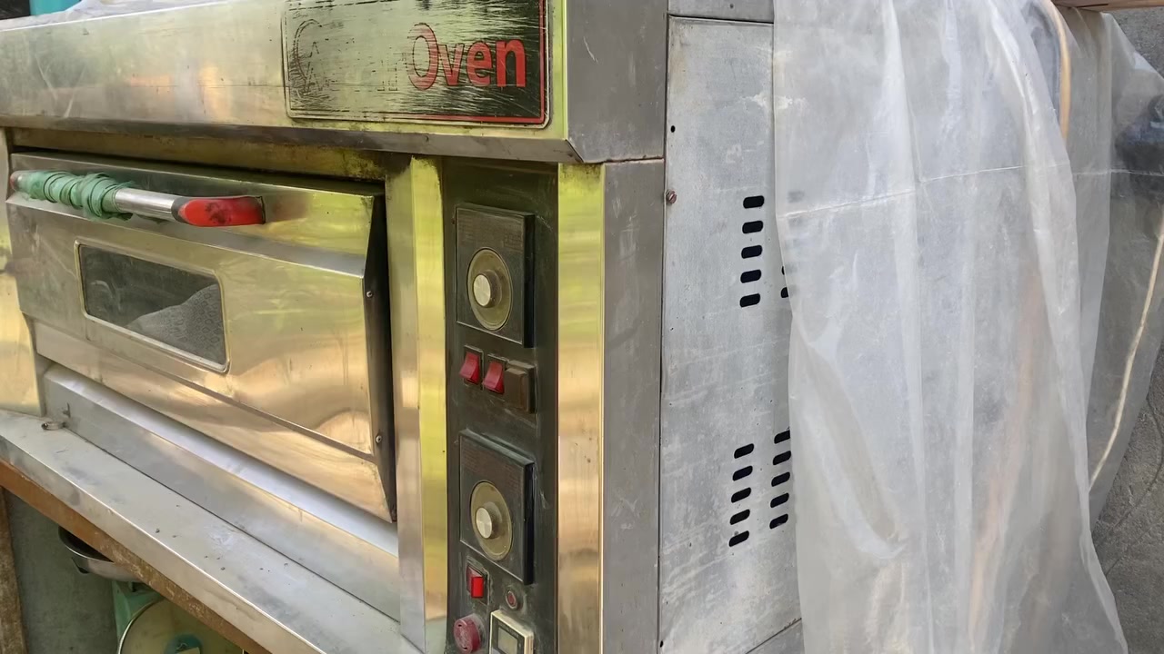 فرن للبيع شغال مابي اي عطل 
 عنوان حله سياحي 
 استفسار اتصال على رقم***********
