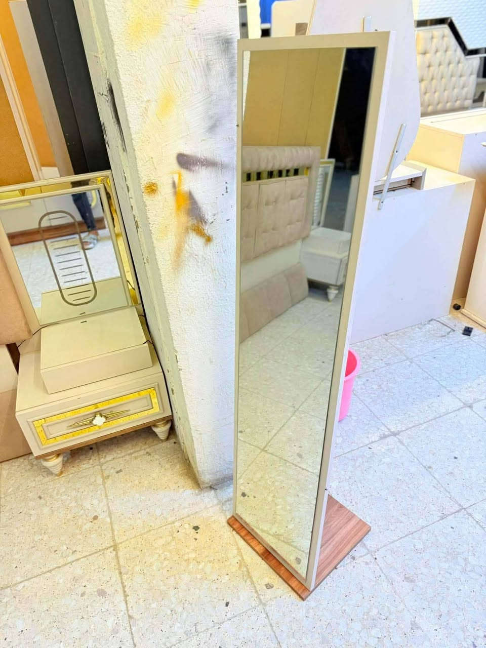 بأصدار فخم جدا
 بكوالتي عالي جدا 9قطع سرير مخزن 
نظافه 90/💯 
بسعر 850 قفل 
يشمل خدمة توصيل داخل بغداد مجانا 
أما جميع محافضات العراق بسعر رمزي 
شكرا لأختياركم


**إذا كنت صاحب هذا الإعلان وتريد حذفه لأي سبب، رجاءا أرسل رسالة إلى الدعم الفني**