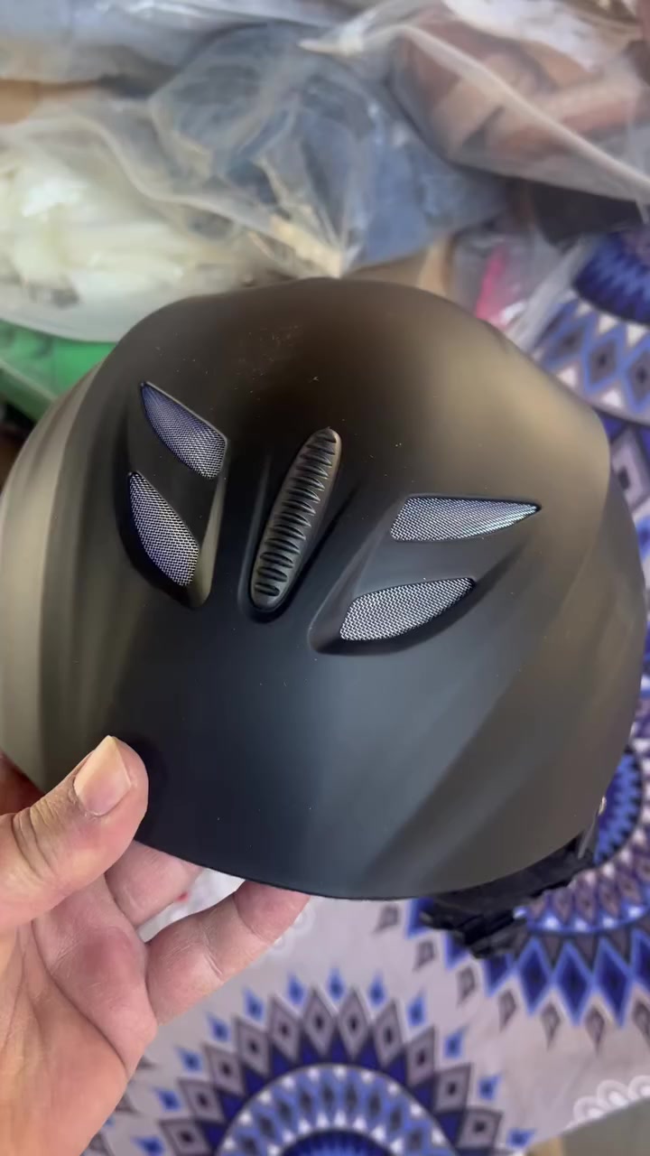 خوذة كلش حلوة جديدة مال امزون … سعرها مع التوصيل 30 الف .. قياس ميديم


**إذا كنت صاحب هذا الإعلان وتريد حذفه لأي سبب، رجاءا أرسل رسالة إلى الدعم الفني**