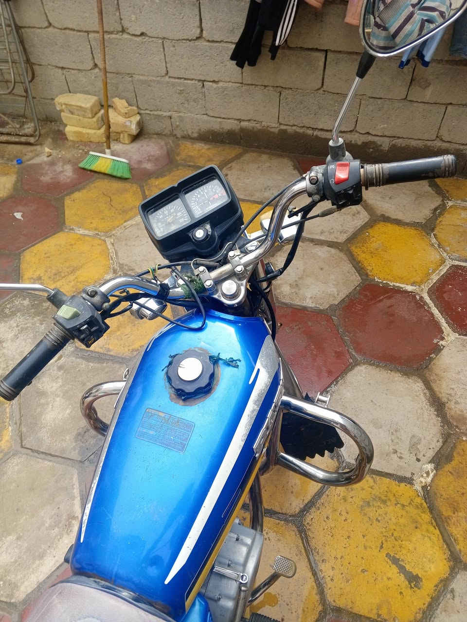 السلام عليكم دراجه بارت للبيع 2017 مكلف بلنشر السعر الاتصال الرقم ***********
مكاني زديناويه
