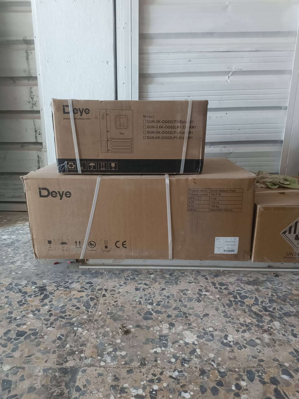 اخر قطعه بطاريه deye 16Kw الاصدار الاخير ام الشاشه في بابل للطلب والاستفسار الاتصال على الرقم 
***********
