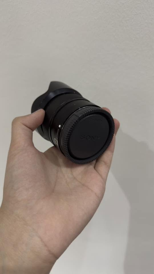 عدسة sony للبيع
Sony e 35mm f1.8 العدسة نضيفه
السعر 375 الف و بيها مجال بسيط ، العنوان النجف توصيل موجود فقط بغداد ، كربلاء ، بابل ، 
للتواصل واتساب ***********
