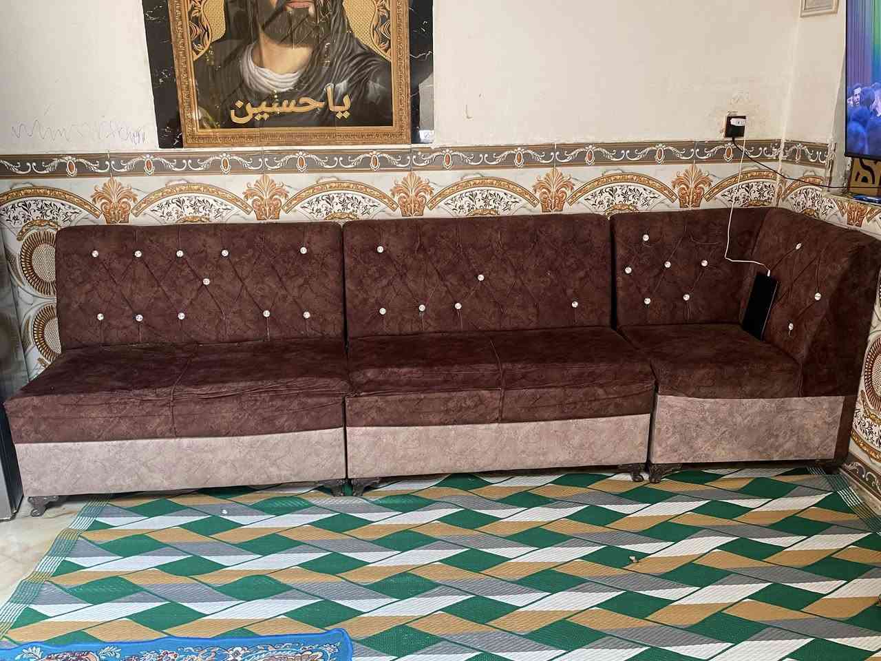 تخم لون جوزي السعر 250 الف دينار وبيه مجال  …….
وأيضا تخم رصاصي حديث تركي مستعمل السعر 600 الف دينار  وبيه مجال والمثل يكول شوف العين ما ينحمد  
رقم الموبايل ***********

