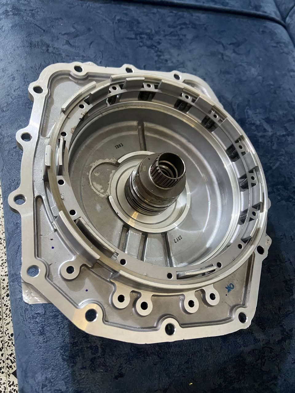 ما اعرفه شنو انطيني بس سعر وبالعافيه عليك كلشي موضح بالصور جديد لوك ***********
