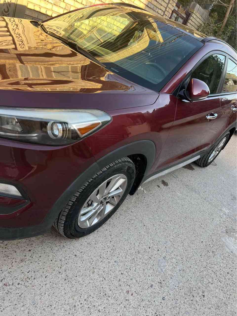 *للبيع فقط*

هونداي توكسان امريكي 2000 GDI
موديل 2017 رقم بغداد مشروع وطني 
المواصفات :
* بنوراما
* رادار نقطه عمياء 
* مري قابله للطي
* مري كهرباء
* كشافات زينون
* ليد نهاري
تحكم ستيرن 4 جهات
* كامره دواره
* مسجل بلادي وشاشه لمس 
* بلوتوث /CD/AUX
* مقاعد جلد
* تدفاه المقاعد الاماميه 
* تدفاه المقاعد الخلفيه 
* مقعد السائق كهرباء
* منضومه تبريد مدامه
* بطاريه جديده
الضرر جاملغ وربع البنيد رباك بردة فقط  والسونار والفحص موجود بغداد, العراق


**إذا كنت صاحب هذا الإعلان وتريد حذفه لأي سبب، رجاءا أرسل رسالة إلى الدعم الفني**