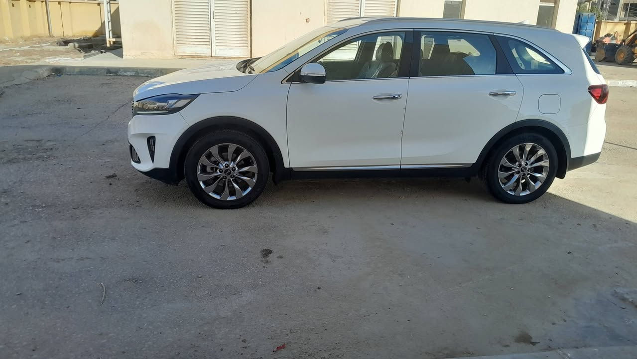 السلام عليكم سورنتو ٢٠٢٠ خليجي كفاله عامه مكينه V6 رقم بغداد وين ما ايعجبك اتحول مواصفات
شاشه كبيره 
ثلاث عدسات 
ثلاث انضمه قياده
حساسات خلفيه 
حساسات خلفيه
تحكم جهتين
٧راكب
كشنات جلد بلادي
كراسي كهرباء
لد امامي خلفيه
٣قطع تبريد بيانو
شحن واير لس
كامره دواره تخم تاير جديد حداديه جديده 
العنوان بابل ناحية الطليعه 
السعر 235 مع المجال للإستفسار اكثر اتصل على ***********
