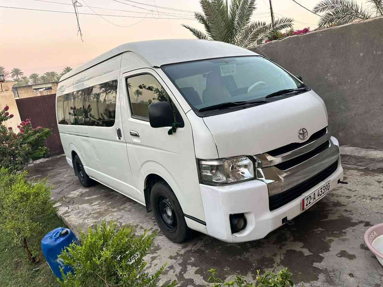هايس مديل ١٧ مكينه وكير واكسل كفاله تبريد منظومه جديده سياره بيها صبغ بجنطه جوه رقم مبين بتصوير  وبارد وره باب سلايت ويم البكلايت بطويله والباقي كفاله تخم تاير سياره جاهزه مصفره هيئه ومرور مكاني كربلاء السعر ٢٧٠ وبيها مجال ***********
