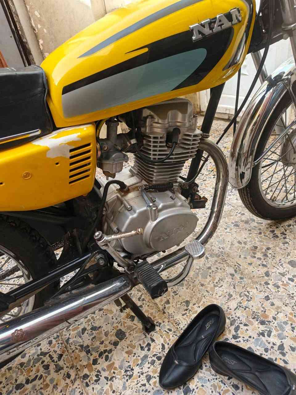 اربعة كير مديل 22 اصولي الدراجة كامله ما ناقصهه شي
مكان نجف بيع او مراوس ما    متواجد فيس ***********
