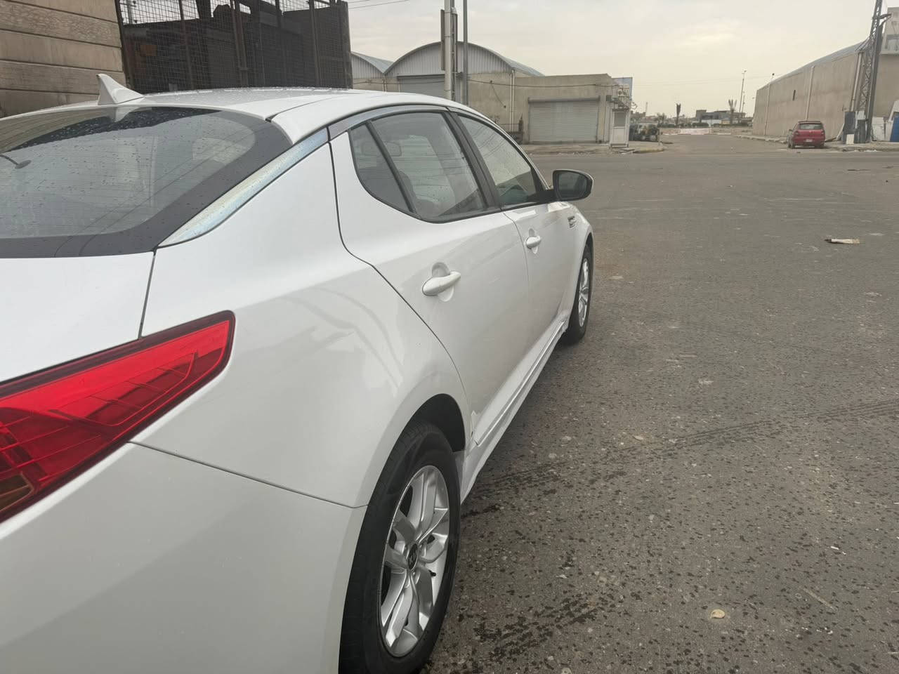 سلام عليكم
كي فايف 2011 وارد كوري كفاله عامه صبغ قطعه وحده فقط بس بنيد
والباقي كله كفاله 
محرك 2000 
رقم بصرة مشروع وطني تحويل 
السياره نضيفه حدادية وكير ومحرك وتبريد وكهربائيات 
بصمه 
السعر 105 وبيها مجال بسيط حك الجية
مكاني بصرة ابو الخصيب / ابو الجوزي
للاستفسار ***********
