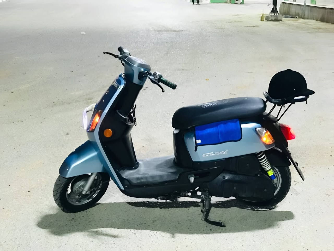 السلام عليكم
بوليس 2012 💙
للبيع كفاله عامه 
كفرات ختم واحد المكينه مكفوله 
نوزل خطين 
السعر خاص


**إذا كنت صاحب هذا الإعلان وتريد حذفه لأي سبب، رجاءا أرسل رسالة إلى الدعم الفني**