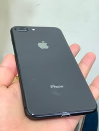 ايفون8بلاص ذاكرة 256 مبدل شاشة وبيه كسر خفيف ممأثر ابد كلة شغال ومبدل ...