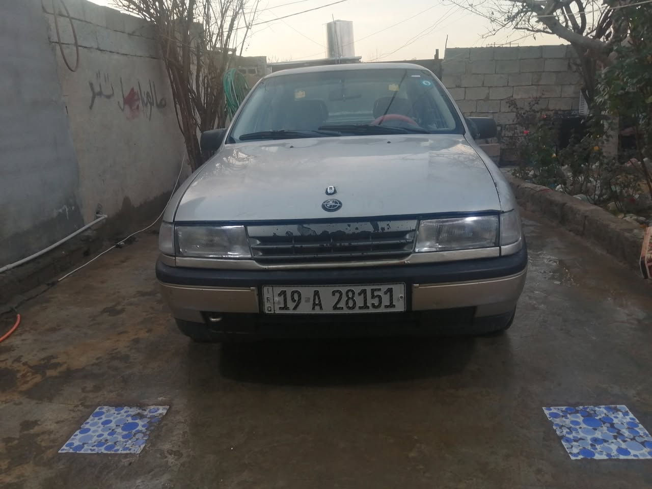 اوبل فكترا موديل  93
السياره شرط مكفوله حجم محرك 18
#رقم #كربلاء #مشروع #وطني #بسمي #لحد #2027
معمره كامل بس تحتاج صبغه سلايت كهربائي
 الصدر جديد امامي وخلفي بالشرط
السياره مكفوله من الضربه والصبغ
داخلها جديد السياره جاهزه وحلوه
مكان السياره كركوك باجوان
السعر35 وبيها مجال
موبايلي  ***********
